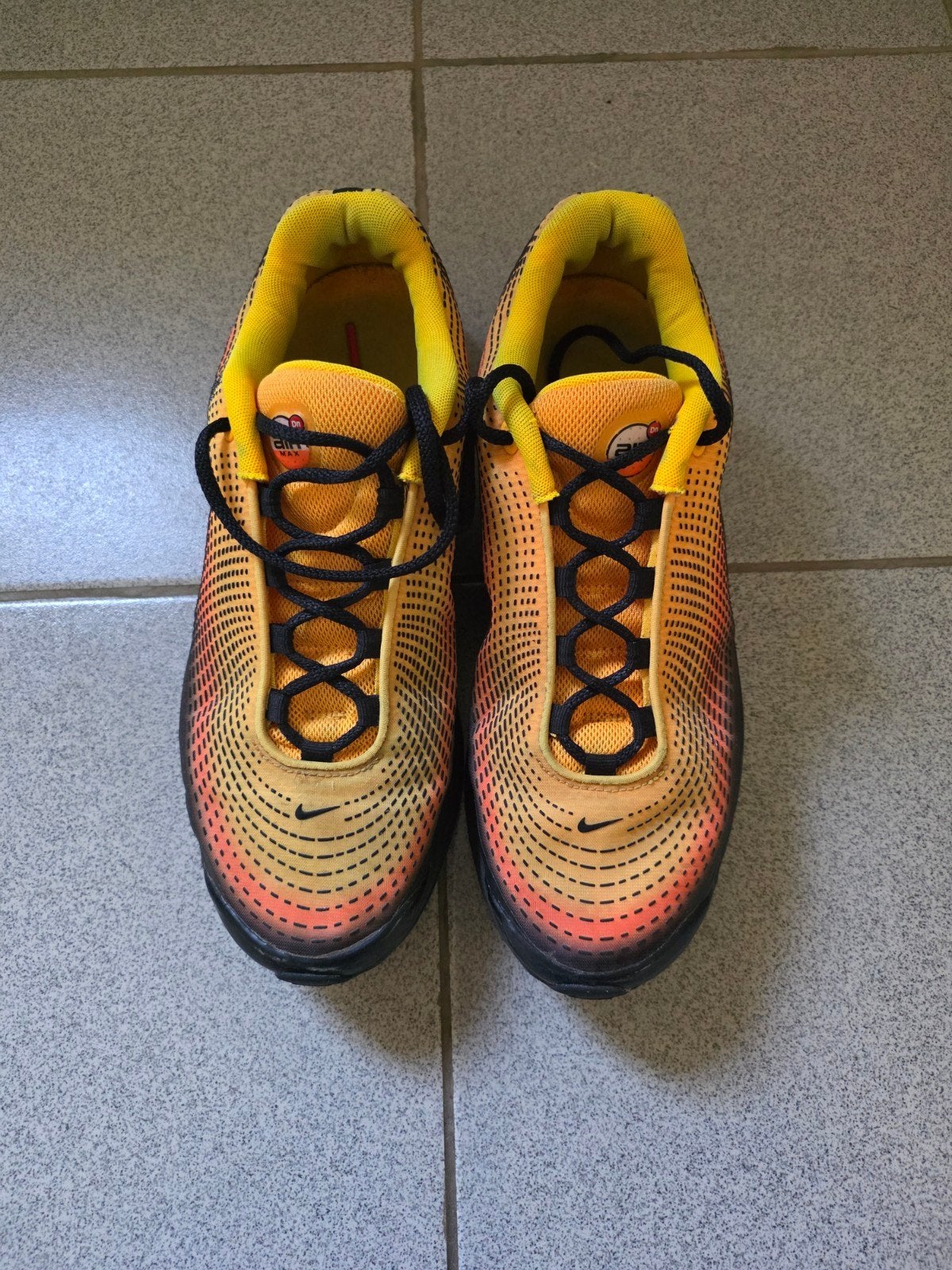 Basket air max dn nike, Enlèvement