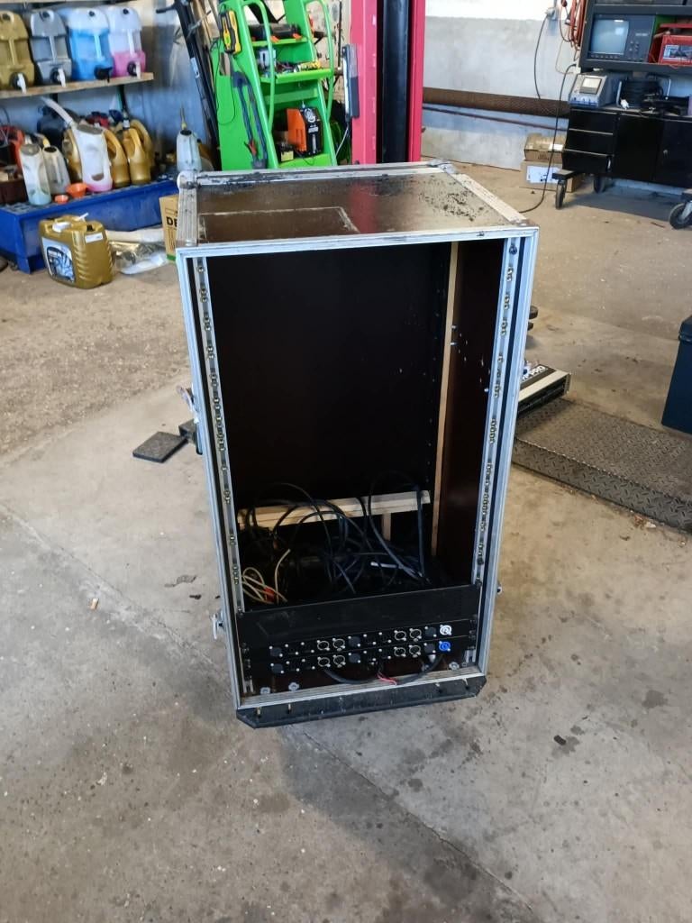 flightcases en diverse audio apparatuur, Enlèvement, Utilisé, Flight case