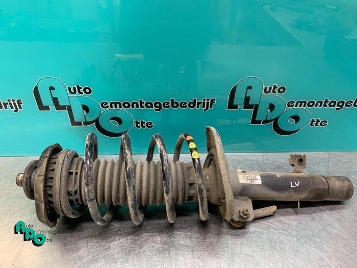 Barre amortisseur avant gauche d'un Peugeot 208 (208 12-), -, 3 mois de garantie, Utilisé, -