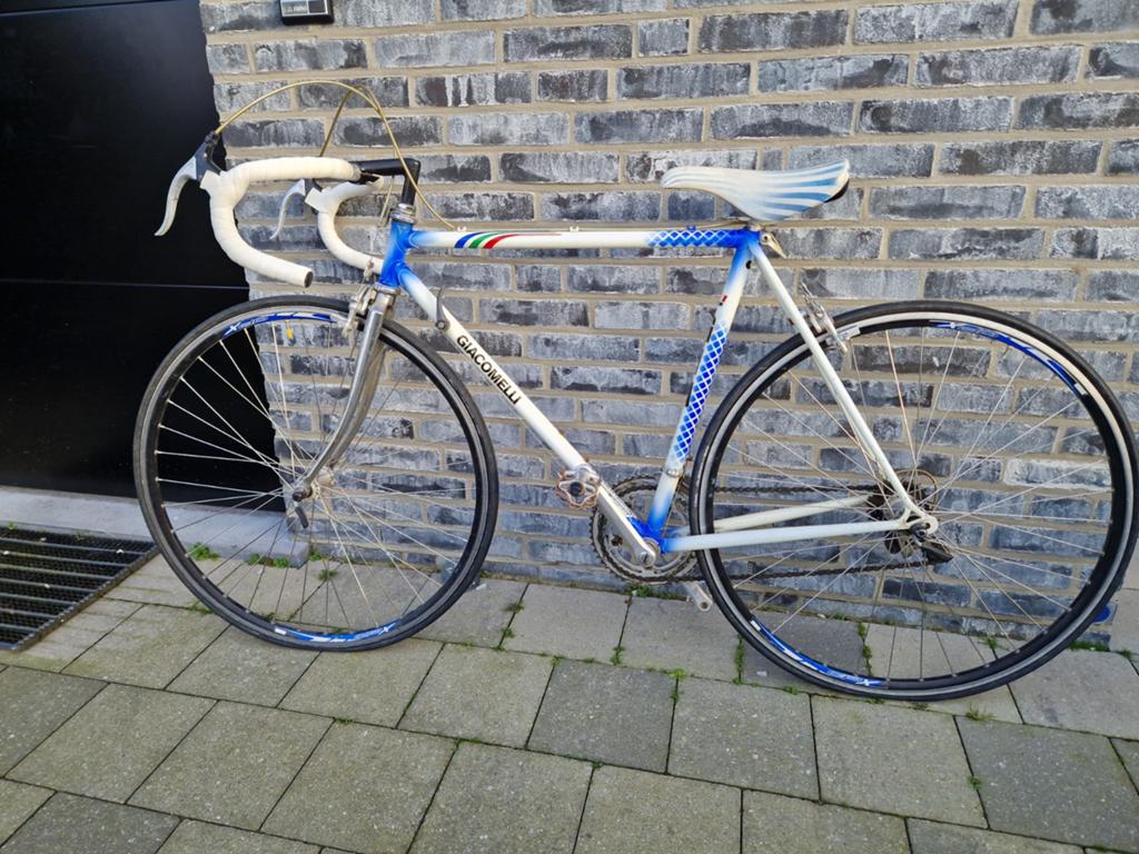 Oude koersfiets Giacomelli, Fietsen en Brommers, Fietsen | Racefietsen, Ophalen