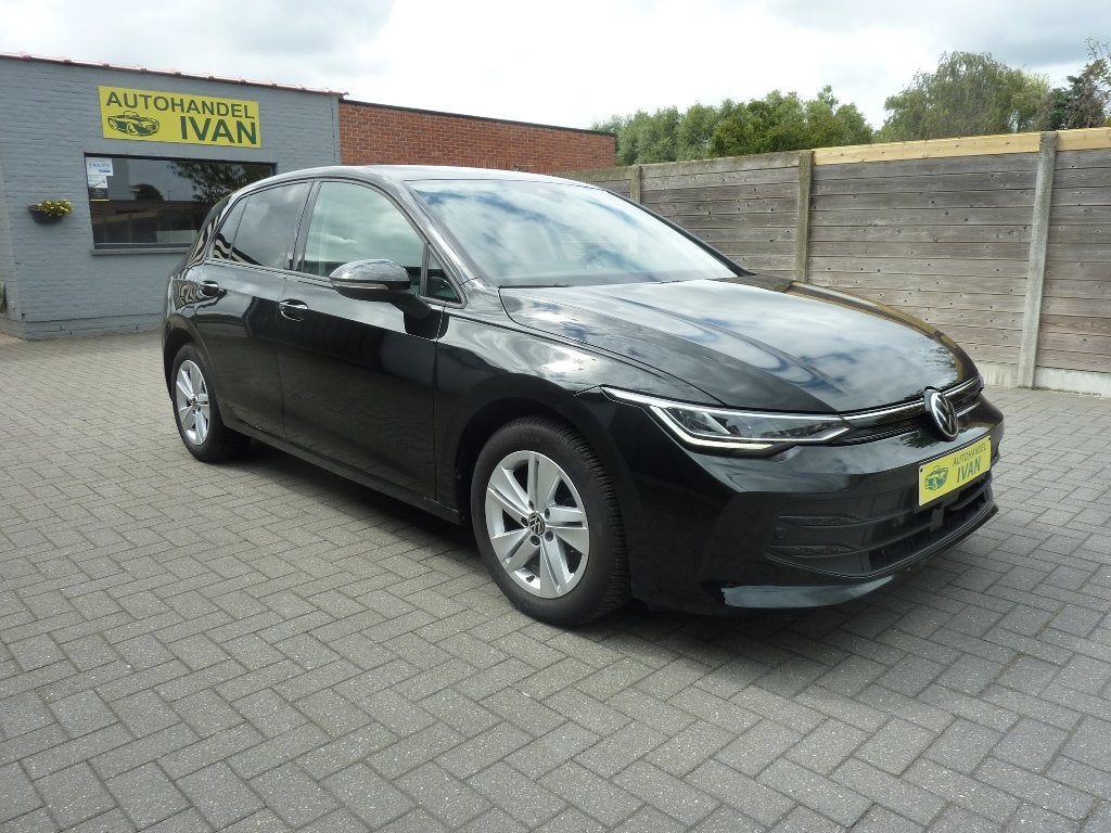 Volkswagen Golf 8 1.5 TSI Life, Achat, Entreprise, Boîte manuelle, Entretenue par le concessionnaire