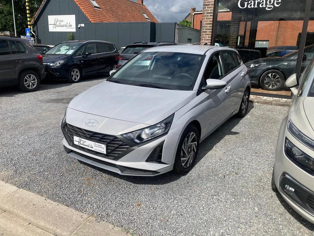 Hyundai i20 NIEUWE WAGEN (bj 2025), Auto's, Stof, Gebruikt, 4 cilinders, Bedrijf