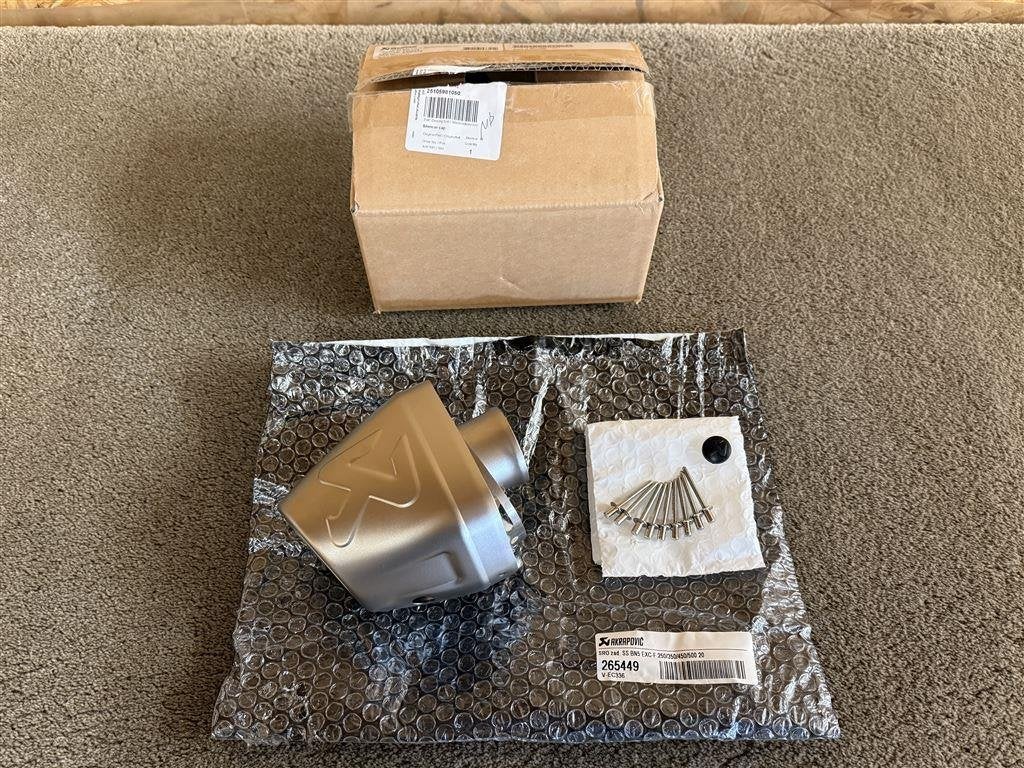 Akrapovic uitlaat eindkap 25105981050 500 EXC-F FE501 20-23, Verzenden, Nieuw