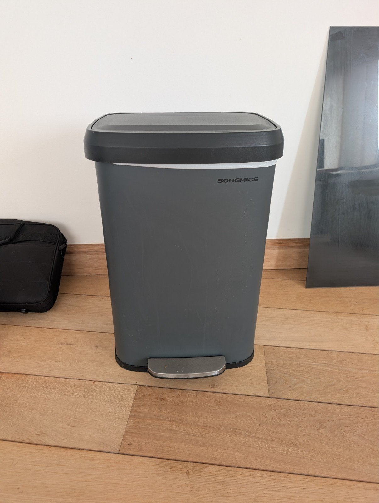 Poubelle SONGMICS 50L – Gris anthracite, Maison & Meubles, Accessoires pour la Maison | Poubelles, Enlèvement, À pédale