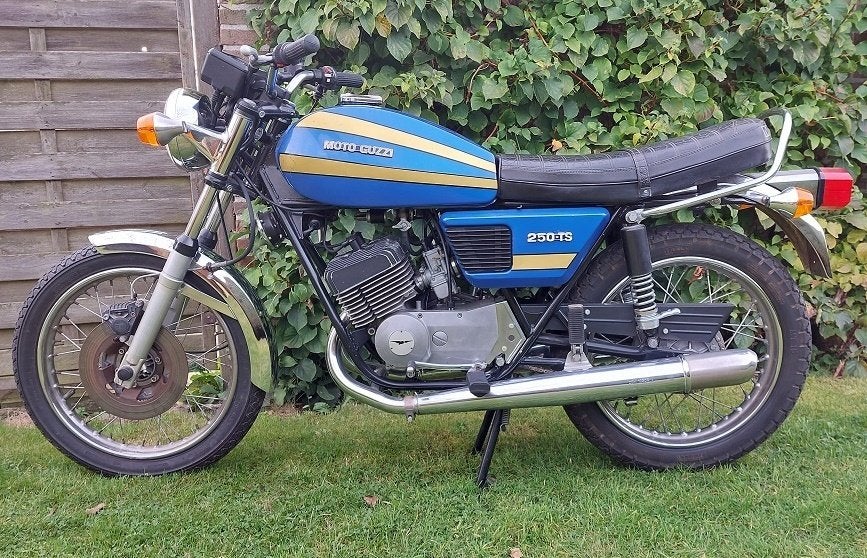 Moto Guzzi 250 TS, 250 cc, Particulier