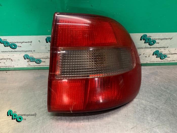 Achterlicht rechts van een Volvo S40/V40, Auto-onderdelen, Gebruikt, -, -, Ophalen of Verzenden