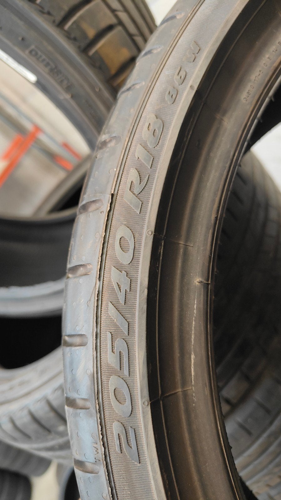 205/40r18 Pirelli 50€ per stuk met montage, Ophalen