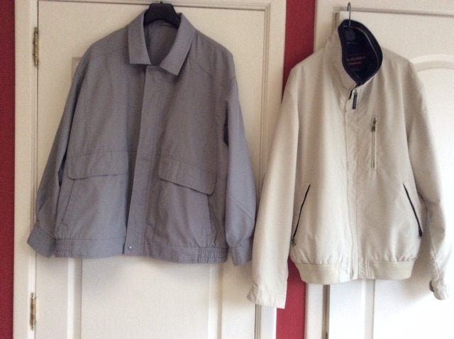 Te koop 2 jassen maat 52/54, Vêtements | Hommes, Vestes | Été, Enlèvement ou Envoi, Autres couleurs, Verschillende merken, Taille 52/54 (L)