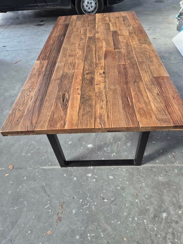 Houten tafel + 4 stoelen, Ophalen, 50 tot 100 cm, 150 tot 200 cm, Vier personen