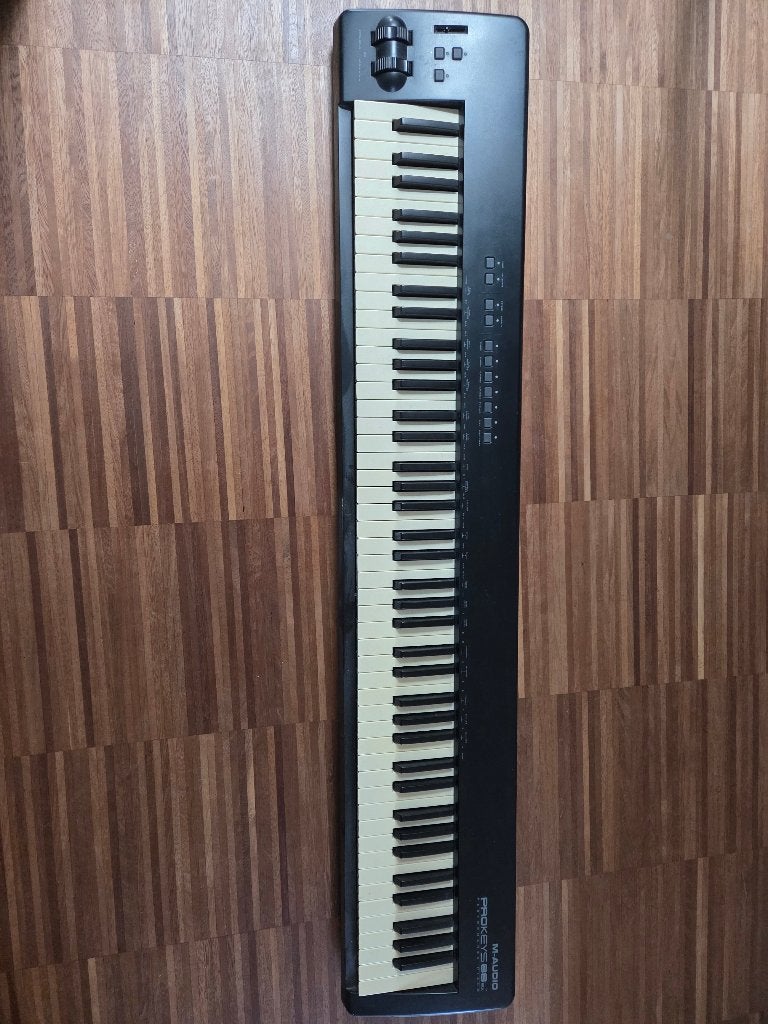 M audio keyboard, Muziek en Instrumenten, Ophalen, Gebruikt, 61 toetsen