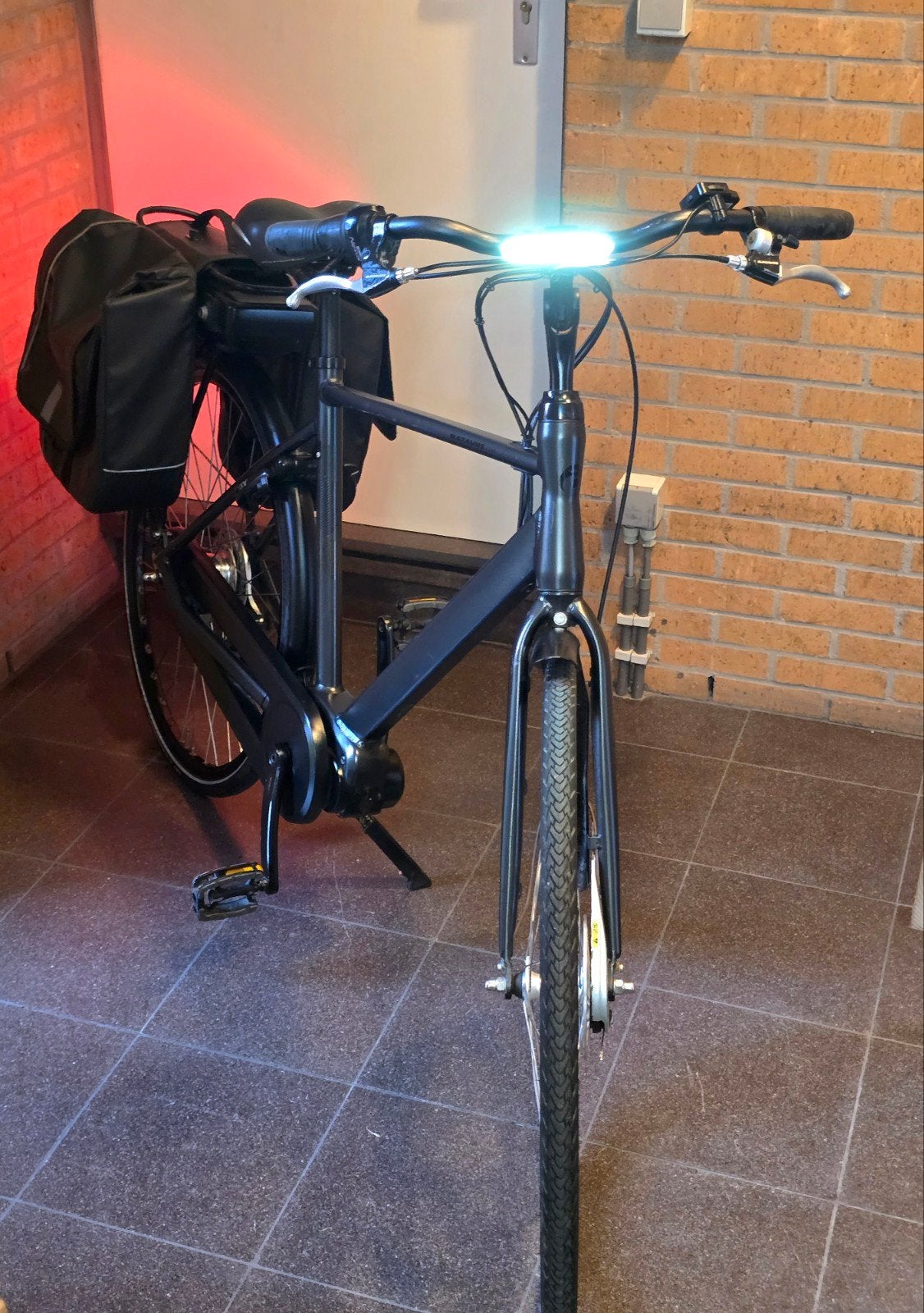 Vélo électrique Batavus à moteur central, Vélos & Vélomoteurs, Vélos électriques, 51 à 55 cm, Batavus, 50 km par batterie ou plus