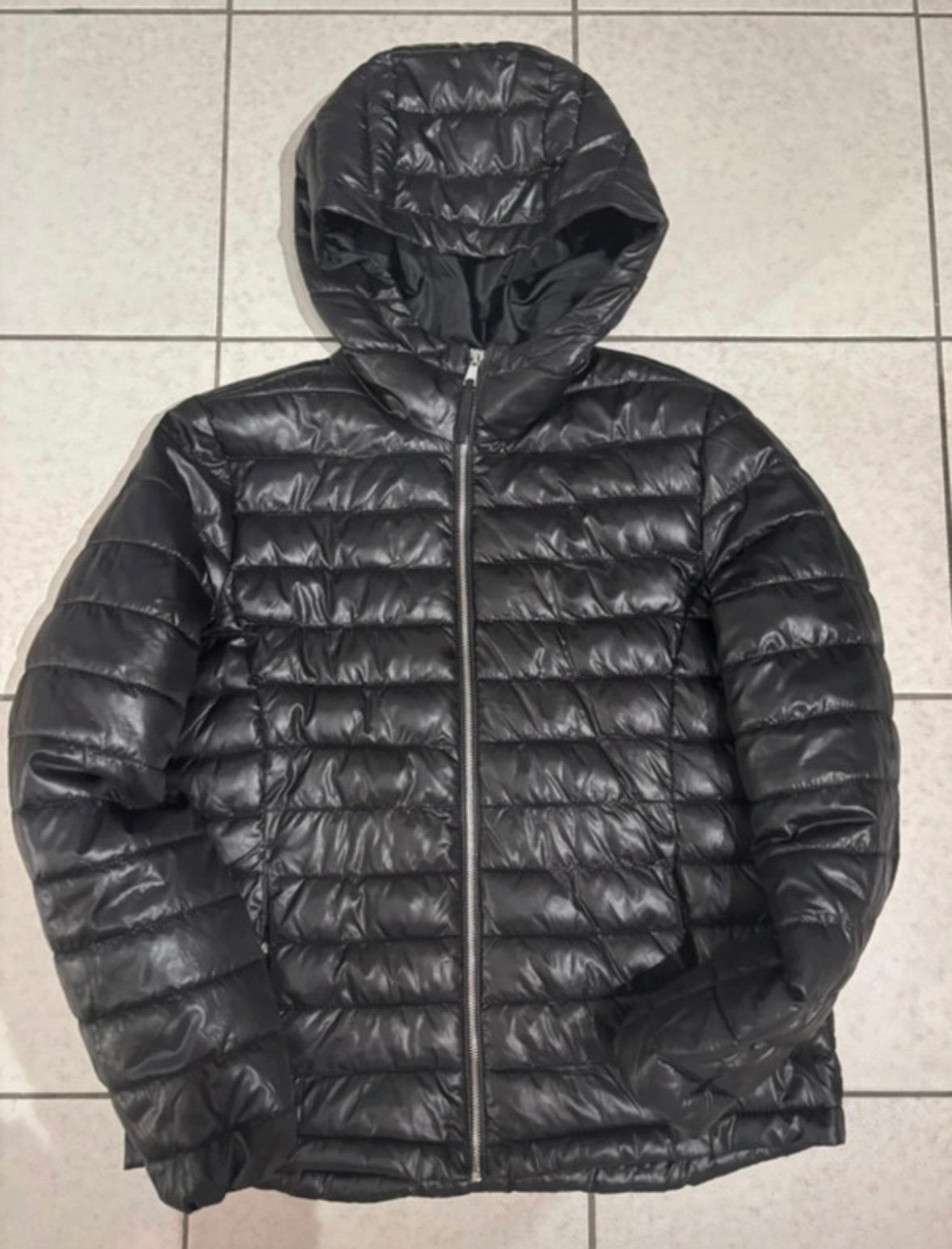 C&A zwart pufferjack met capuchon maat XI, Kleding | Dames, Ophalen of Verzenden, Zo goed als nieuw, Maat 46/48 (XL) of groter