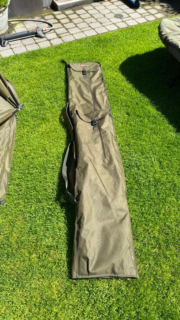 Foudraal JRC defender 12ft 4 hengels, Watersport en Boten, Ophalen, Zo goed als nieuw