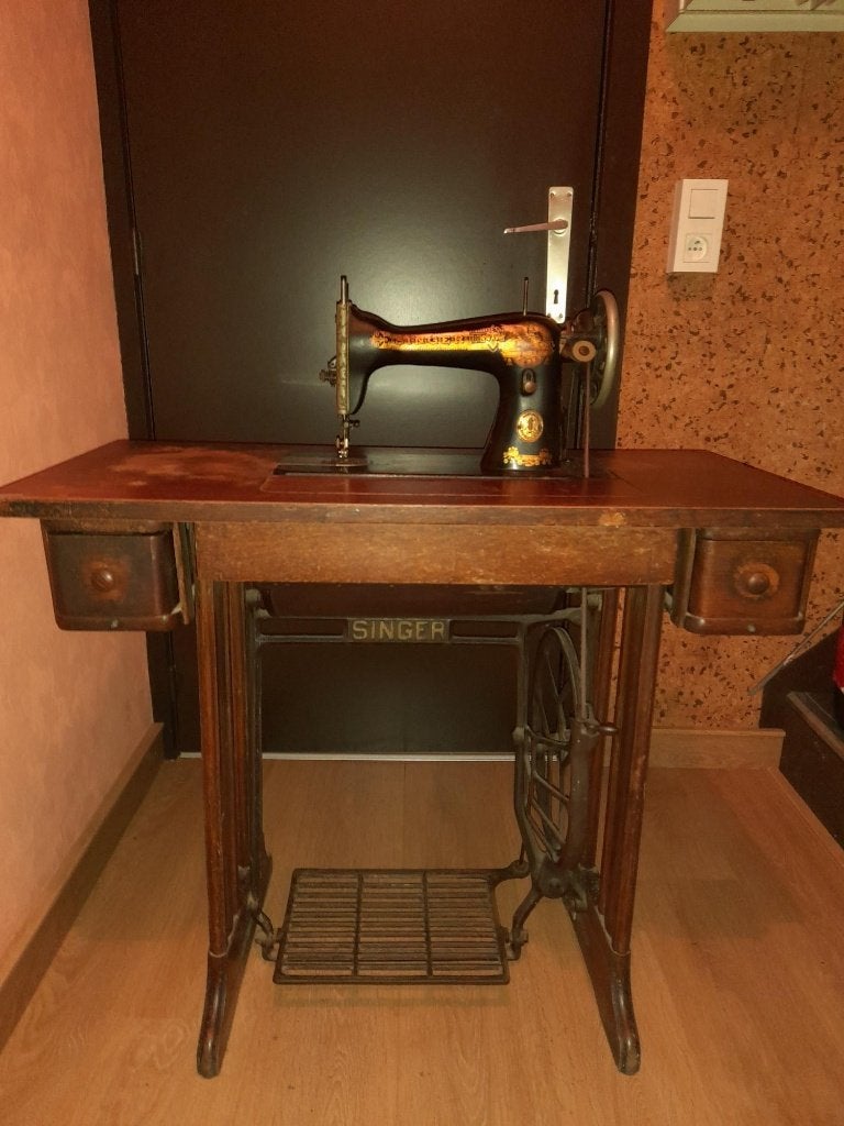 Antieke werkende Singer naaimachine 1930 + accessoires, Enlèvement