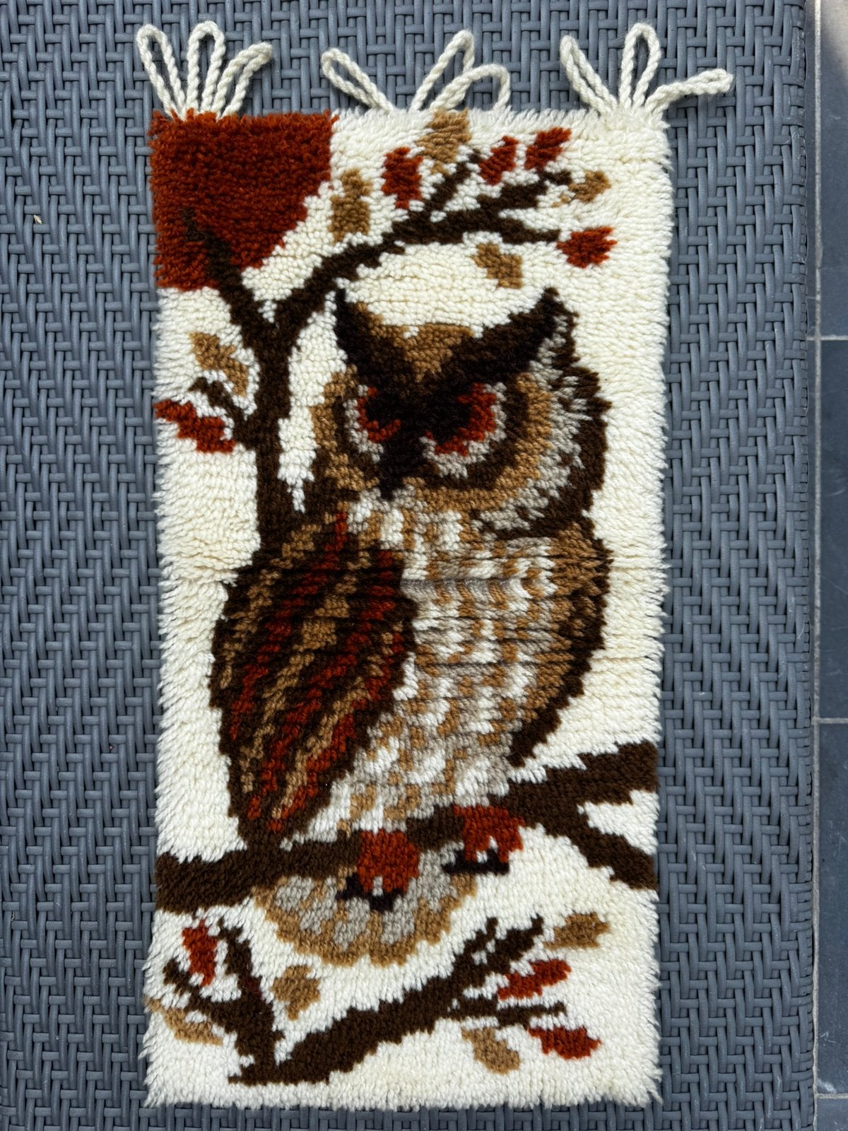Tapis mural vintage Hibou point noué 70s Junghans Wolle, Beige, Enlèvement ou Envoi, Vintage, Comme neuf
