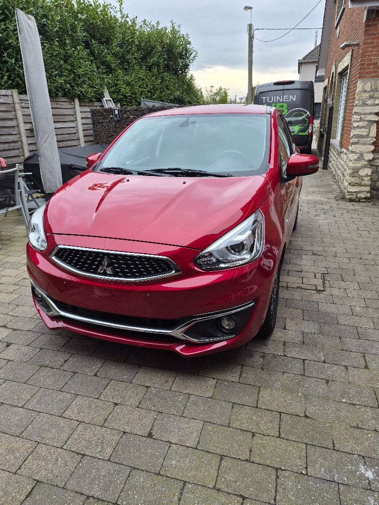 Te koop mitsubishi space star 2016, Auto's, Mitsubishi, Voorwielaandrijving, Stof, 4 cilinders, 5 deurs