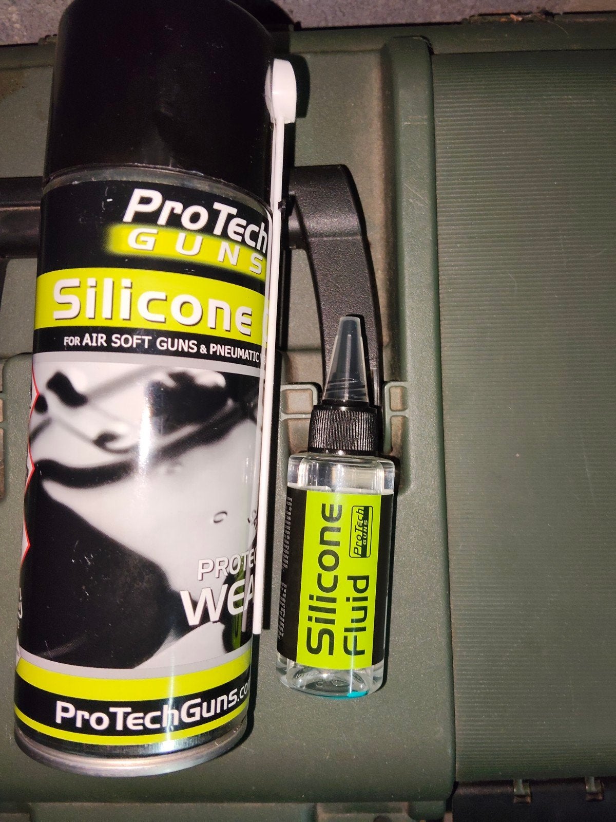 Silicone olie spray en fles, Ophalen of Verzenden