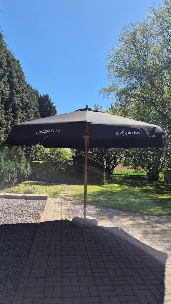 Parasol pro horeca 4m TradeWinds + Socle / État neuf, Jardin & Terrasse, Parasols, Enlèvement