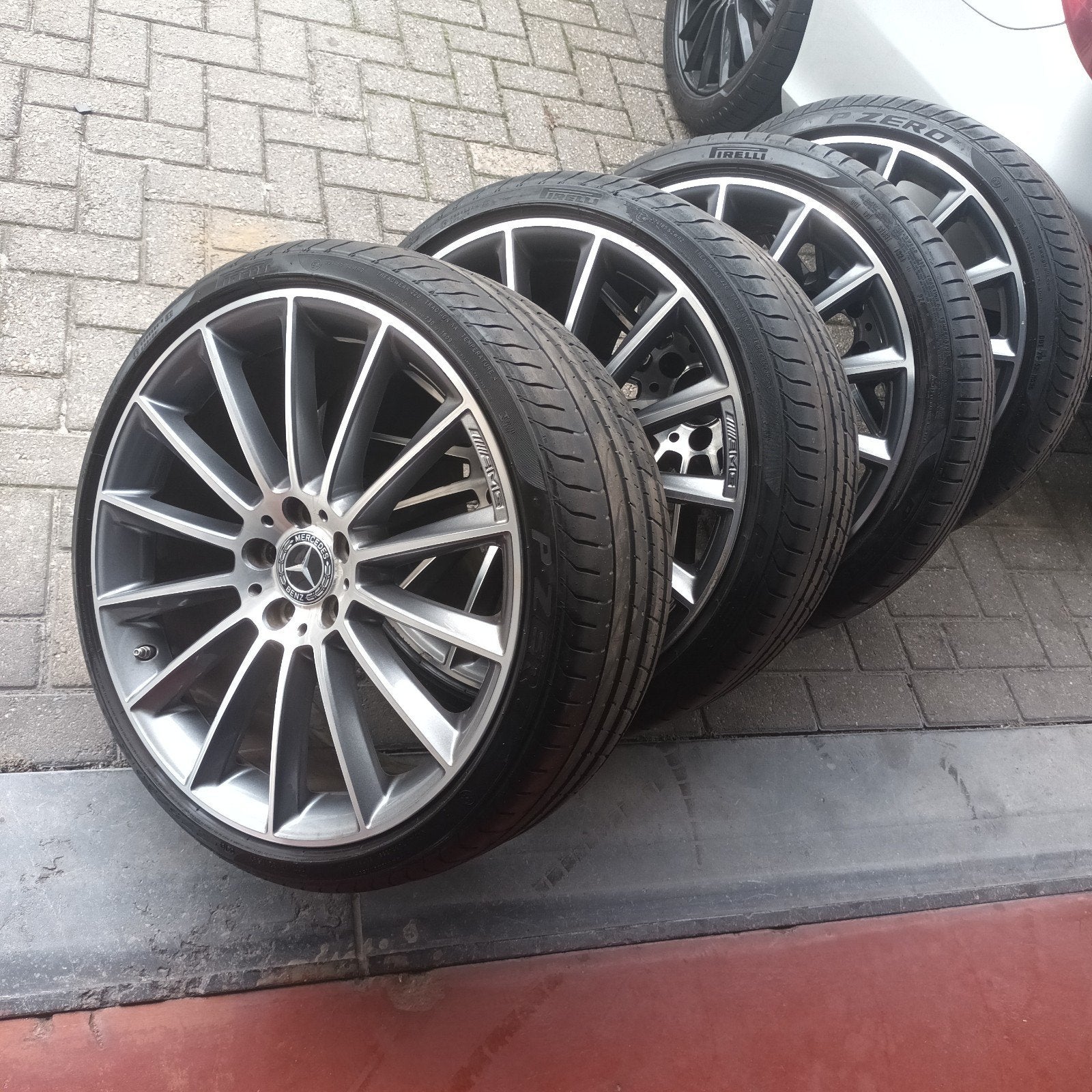 ORGINELE BREEDSET 20INCH MERCEDES VELGEN IN ZEER GOEDE  STAA, Autos : Pièces & Accessoires, Pneus & Jantes, Pneus et Jantes, Enlèvement ou Envoi