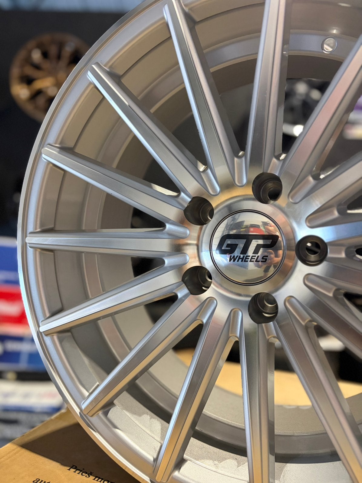 19” Gtp 090 silver/machined front, Ophalen