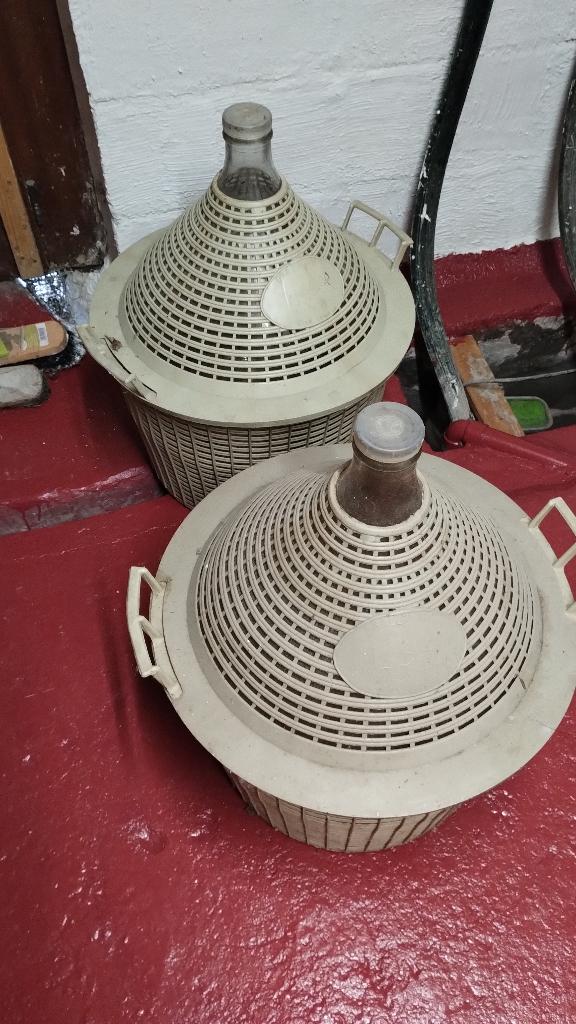 Lot de 2 tourilles en verre de 34 L, Enlèvement, Utilisé