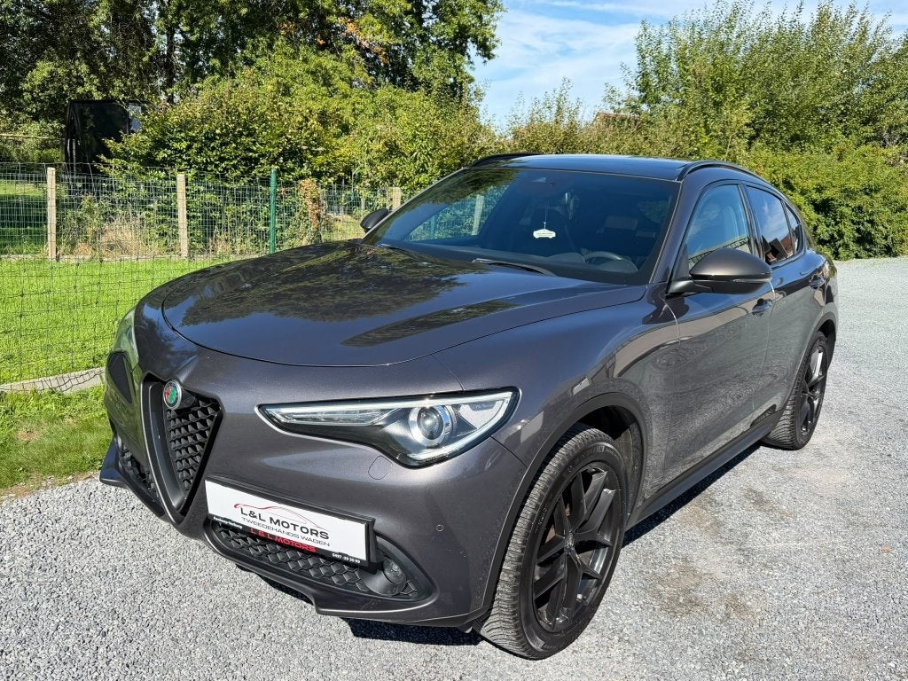 Alfa Romeo Stelvio 2.2 JTD AWD 209Pk Black-Tech*Full Opties*, Autos, Cuir, Argent ou Gris, Achat, Euro 6