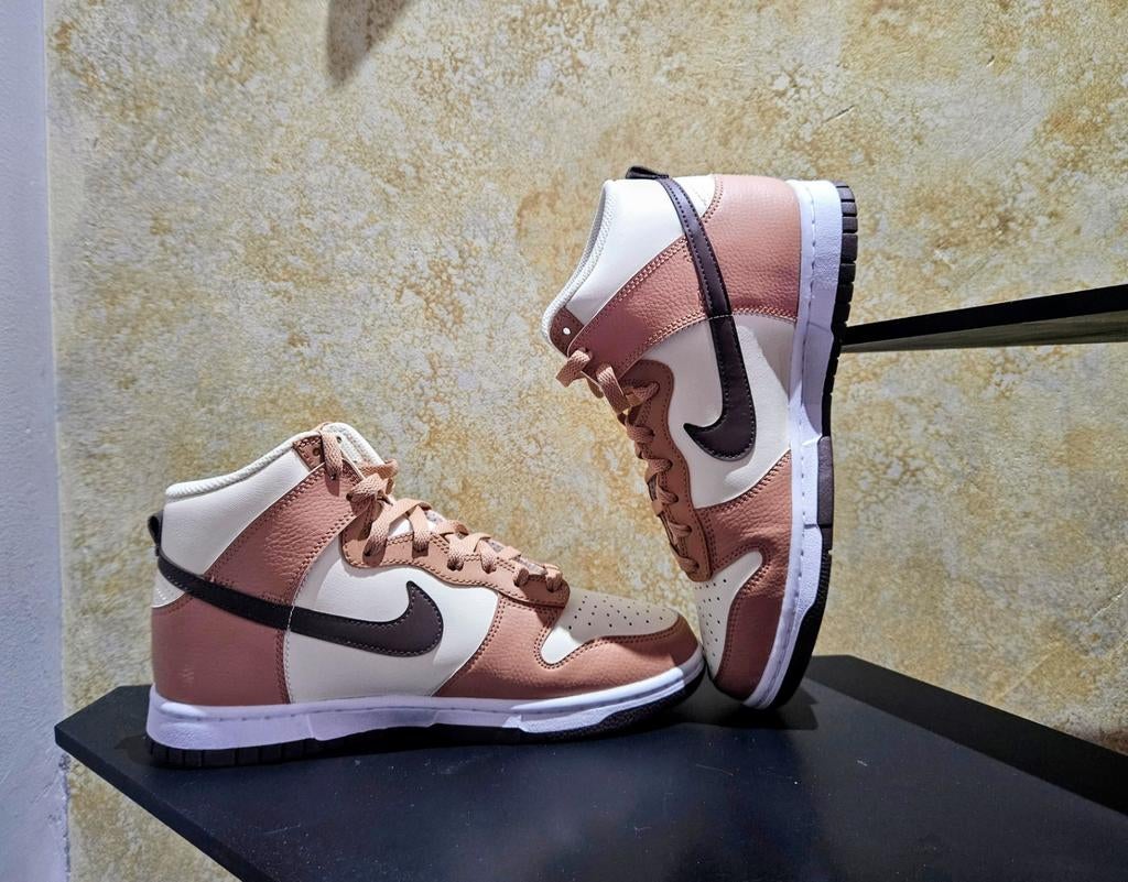 Chaussures de sport Nike Dunk High 41, Neuf, Enlèvement ou Envoi, Beige, Sneakers et Baskets