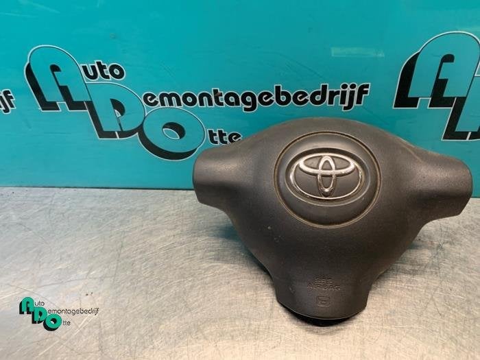 Airbag gauche (volant) d'un Toyota Yaris (Yaris 1 02-), -, 3 mois de garantie, Toyota, Utilisé