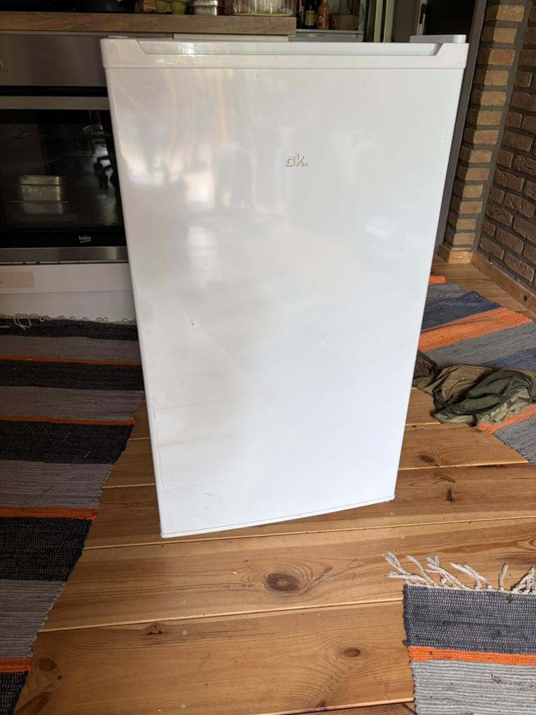 RÉFRIGÉRATEUR OK OFK21136A1 47,5 X 44,5 X 82 CM., Electroménager, Avec compartiment congélateur, Enlèvement, Utilisé, 45 à 60 cm