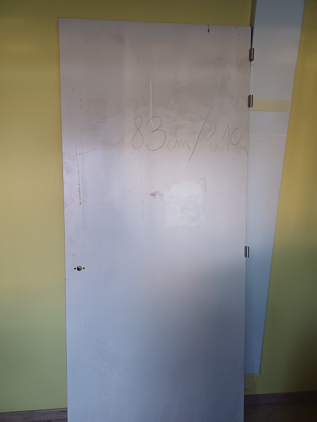 Porte en bois blindé avec 4 charnières, Comme neuf, Bois, 80 à 100 cm, 200 à 215 cm