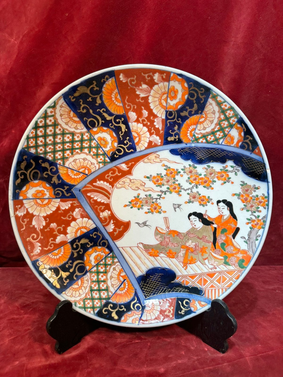 Assiette japonaise ancienne en porcelaine Imari avec geishas, Envoi