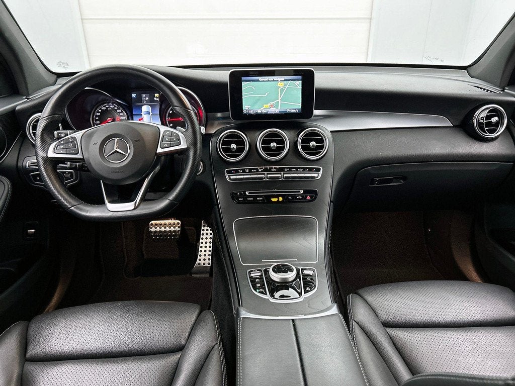 Mercedes-Benz GLC-Klasse 250 4MATIC SUV AMG Line | Verwarmde, Auto's, Mercedes-Benz, Stof, Gebruikt, 4 cilinders, Blauw