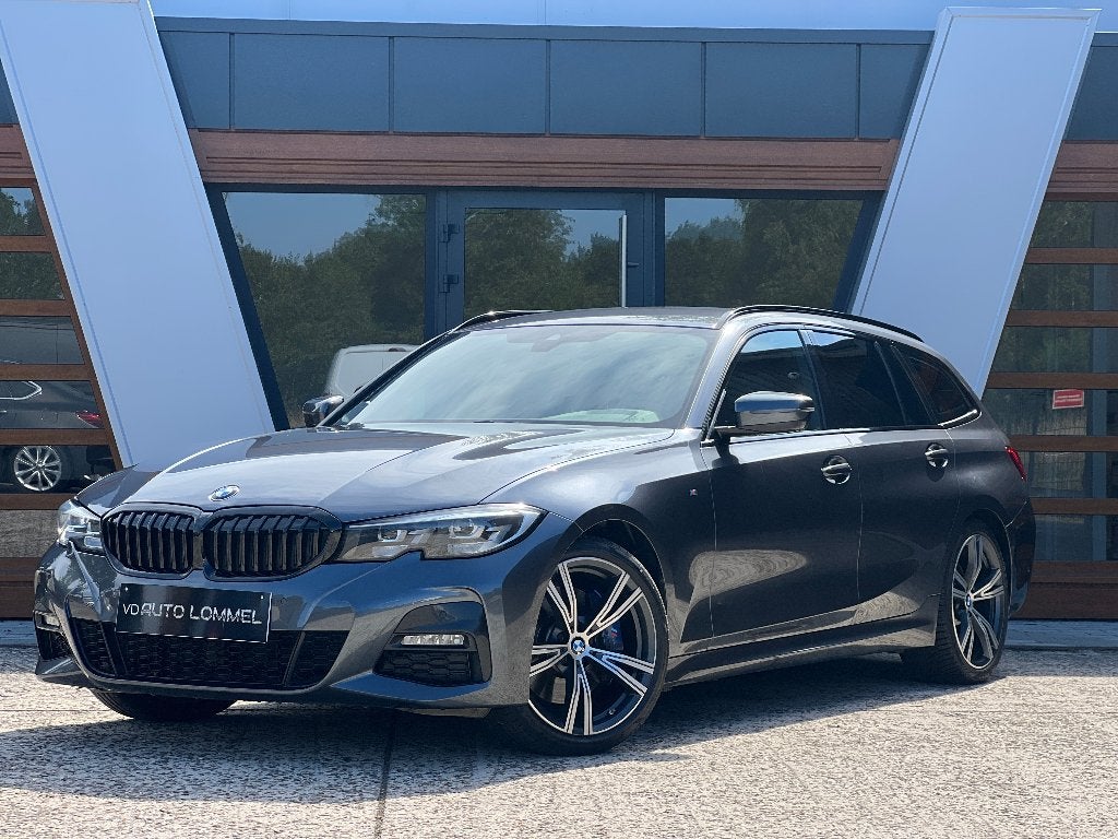 BMW 330i Touring - M-SPORT/ LED/ STUURVERW./ GARANTIE, Automaat, Achterwielaandrijving, Euro 6, 4 cilinders