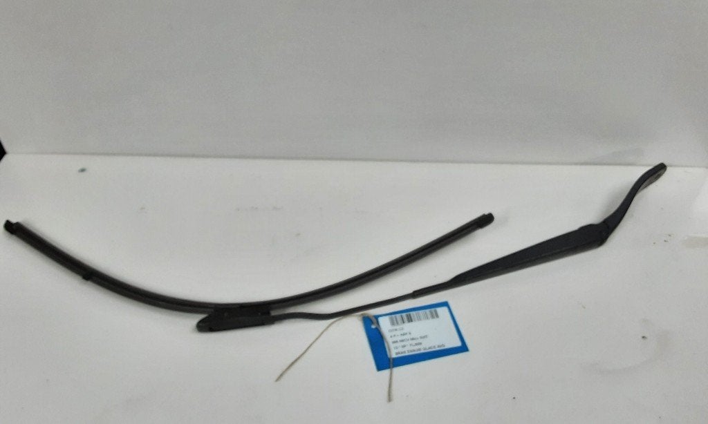 BRAS ESSUIE GLACE AVANT GAUCHE Citroën C3 (SC), Citroën, Kontakt-citroen@citroen.com, Utilisé, Citroën Deutschland GmbH