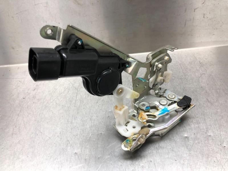 SERRURE DE PORTE RODS ARRIÈRE GAUCHE Suzuki Alto (GF), Utilisé, Suzuki