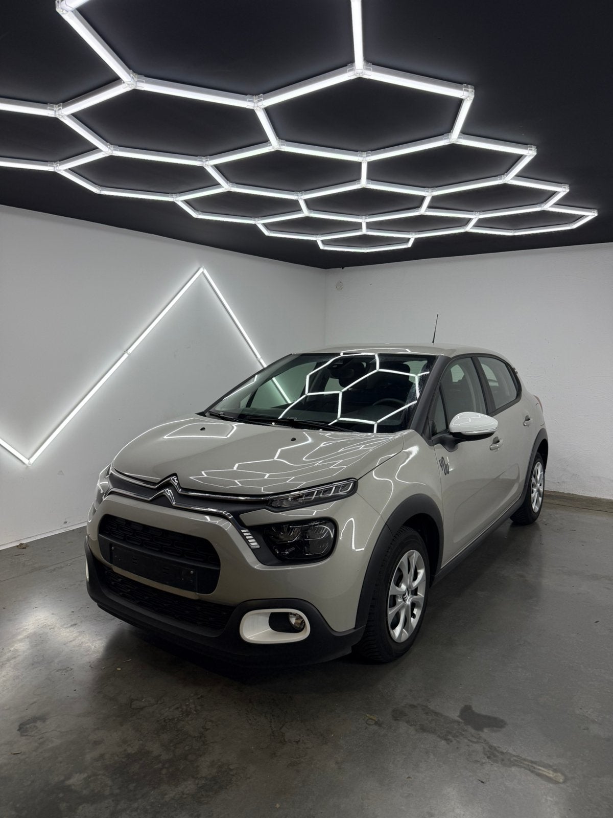 Citroën C3 | 2023 | SEULEMENT 9 465 KM | GARANTIE, Autos, Argent ou Gris, Euro 6, Entreprise, Boîte manuelle