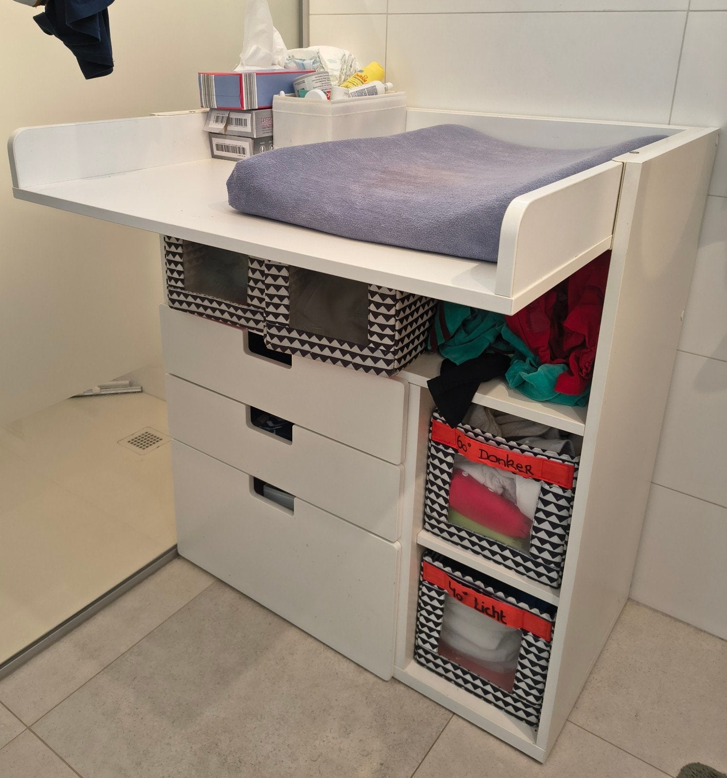 Verzorgtafel Stuva inclusief toebehoren, Ophalen, Zo goed als nieuw, Commode