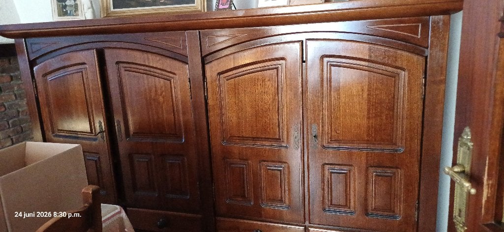 Kast, Enlèvement, Comme neuf, Chêne, Avec tablette(s)