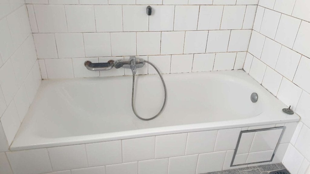 Bad + mengkraan, douchestang, douchekraan en sproeikop, Ophalen, Bad
