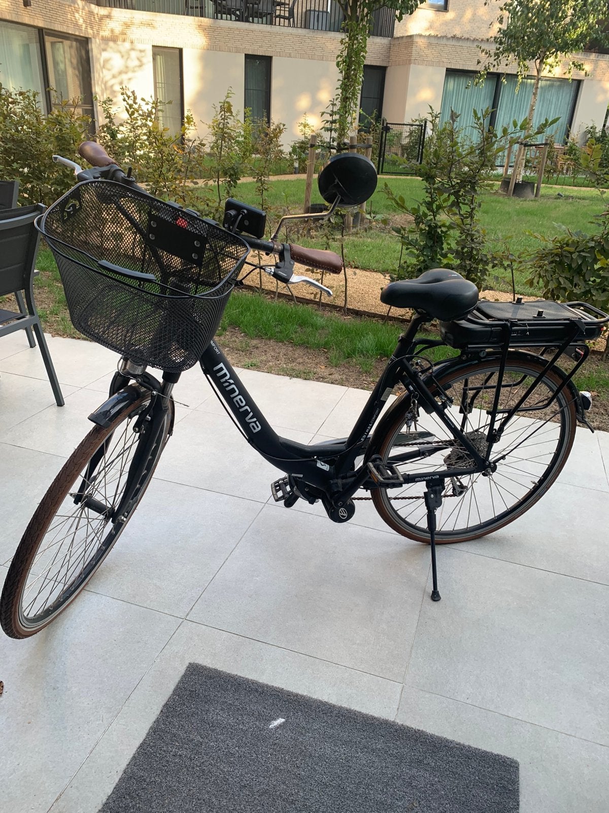 Te koop electrische fiets vrouwen, Fietsen en Brommers, Gebruikt, 47 tot 51 cm, 50 km per accu of meer, Ophalen