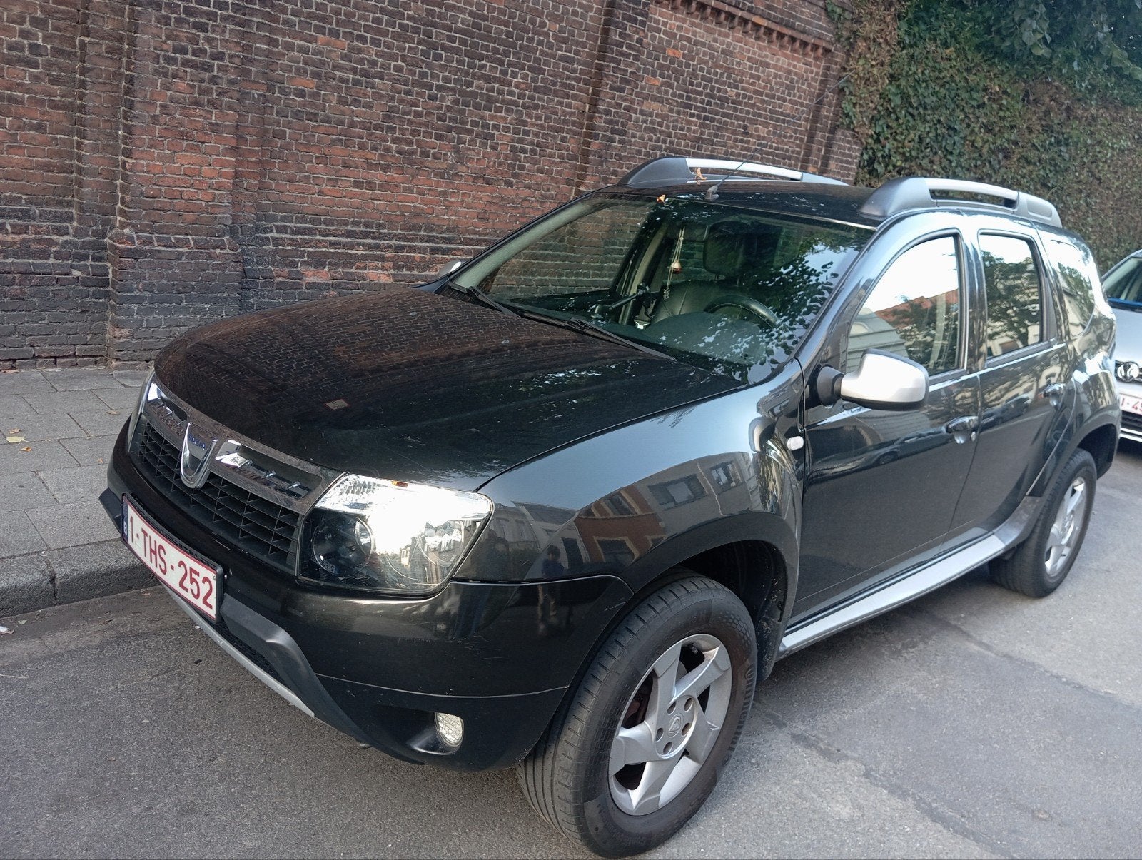DACIA DUSTER 1.6 airco 130.000km Benzine!!, Autos, Dacia, Cuir, Euro 5, Duster, Boîte manuelle