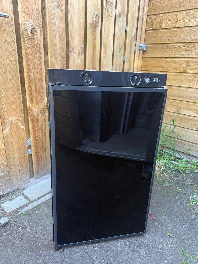 Dometic RM5380 absorptie koelkast, Enlèvement ou Envoi, Comme neuf
