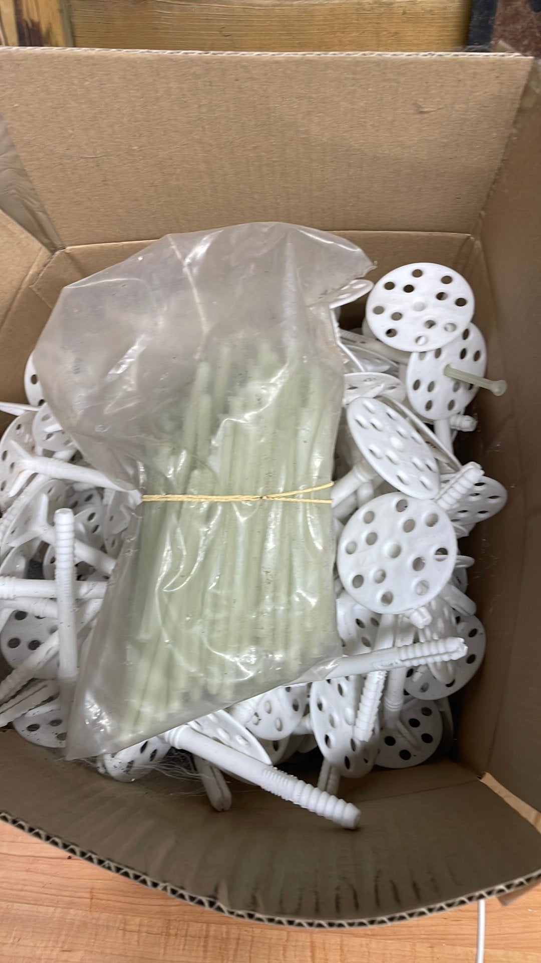 Isolatiepuggen 10 cm, Doe-het-zelf en Bouw, Isolatie en Afdichting, Ophalen, Nieuw, Overige materialen