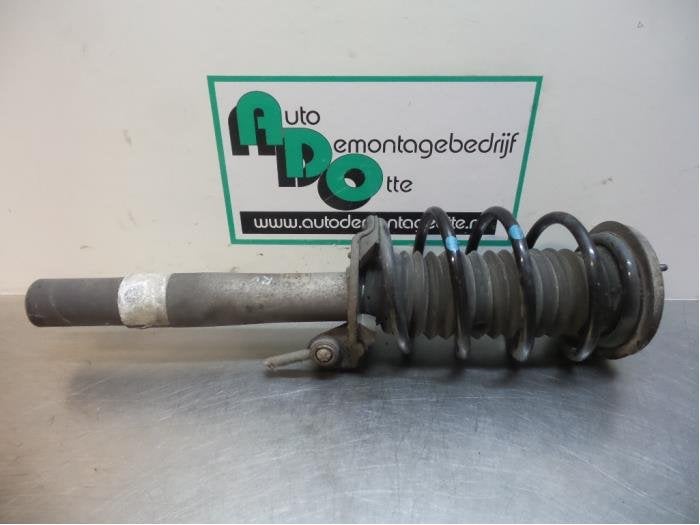 Barre amortisseur avant droit d'un BMW 7-Serie (7-Serie 02-), -, 3 mois de garantie, Utilisé, -