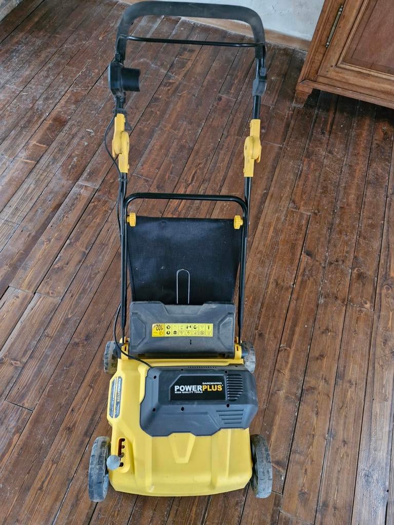 Verticuteermachine powerplus, Enlèvement