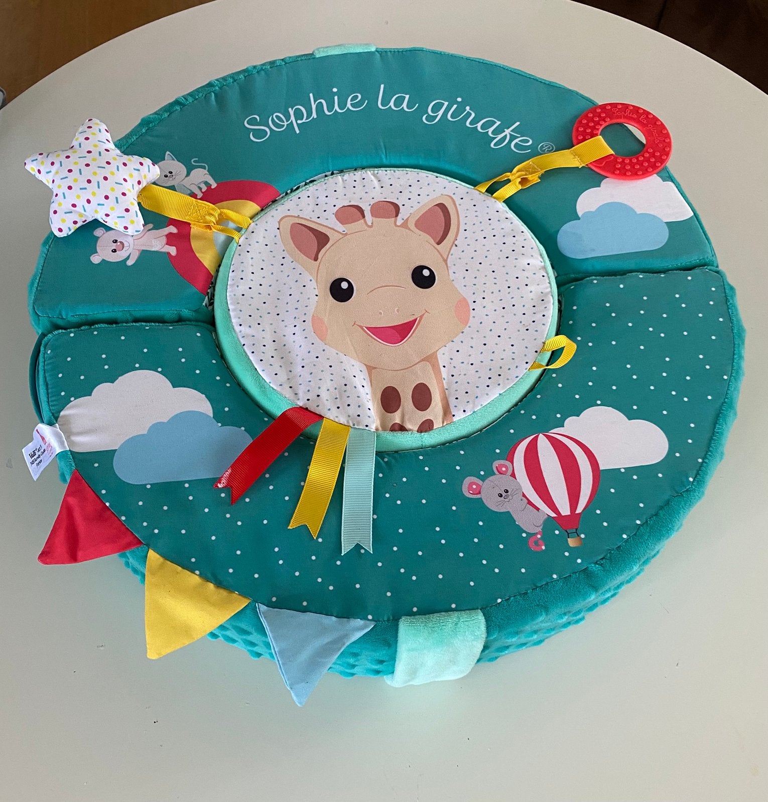 Roue d'activités Sophie la Girafe, Offres d'emploi
