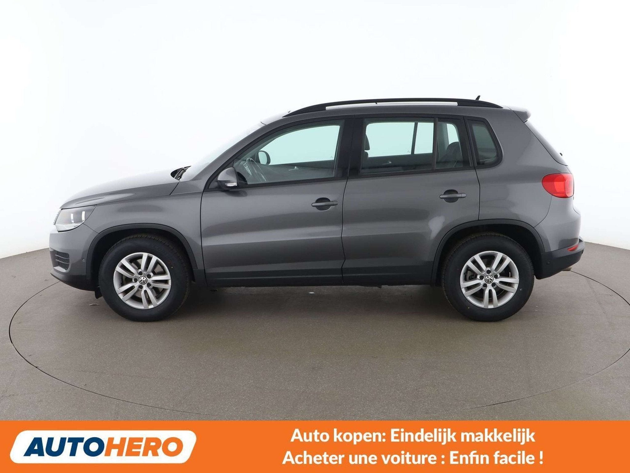 Volkswagen Tiguan 1.4 TSI Trend & Fun BlueMotion Tech, Autos, Volkswagen, 1395 cm³, Argent ou Gris, Achat, 149 g/km