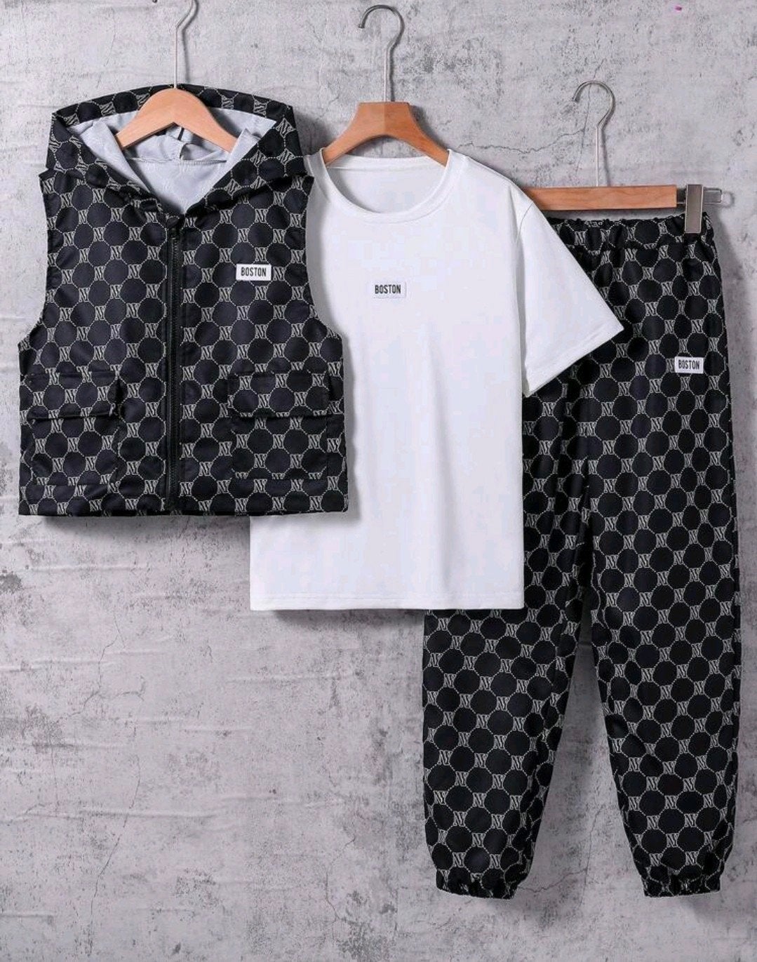 Ensemble de vêtements Boston 3, Enlèvement ou Envoi