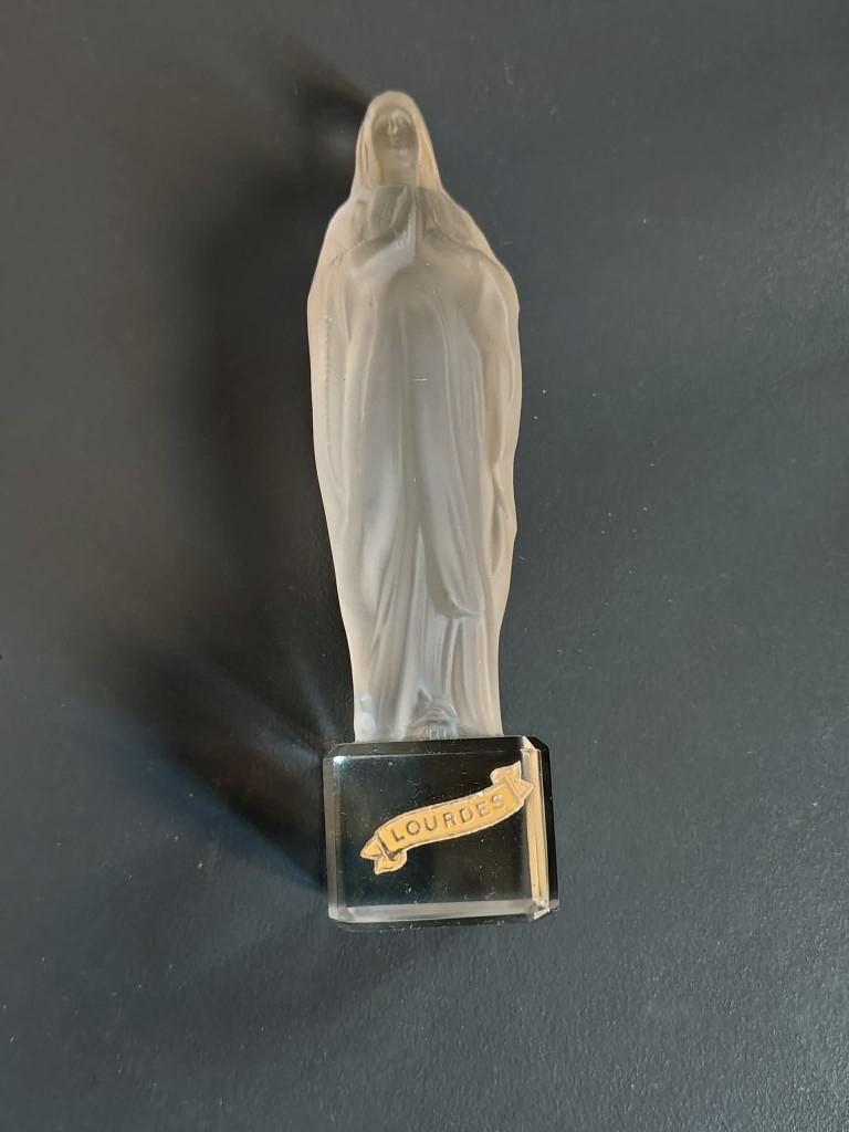 Vintage glazen beeldje OLV Lourdes, Antiek en Kunst, Ophalen of Verzenden