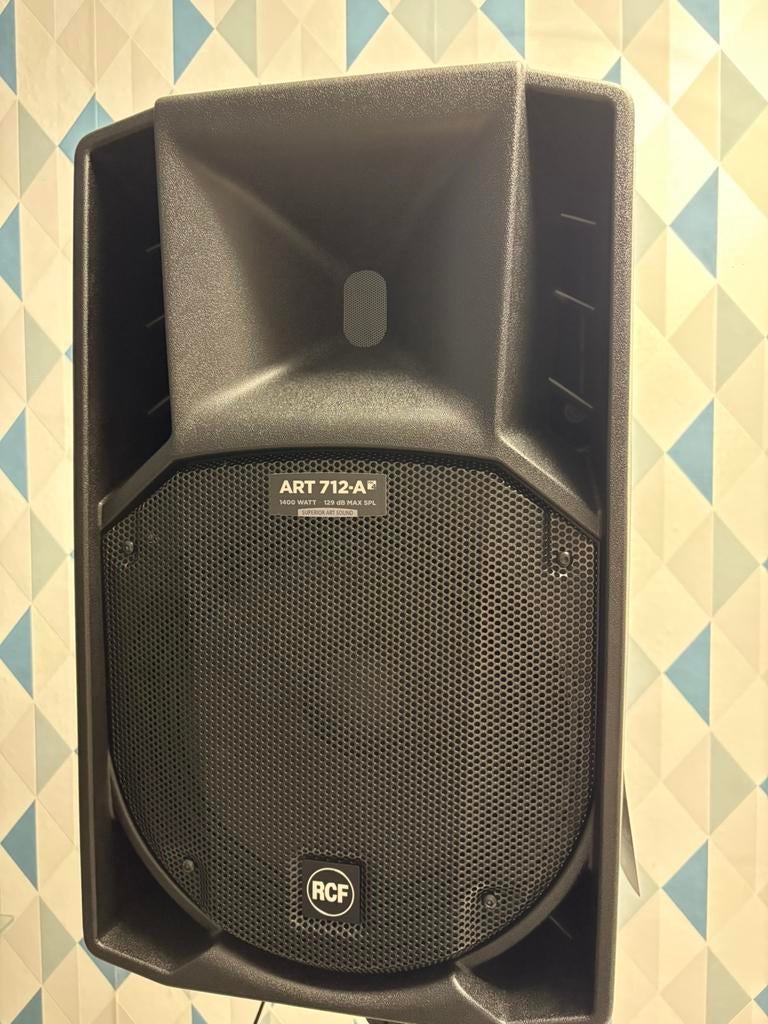 RCF Art 712 MK4, Musique & Instruments, Amplis | Clavier, Moniteur & Sono, Comme neuf, Enlèvement